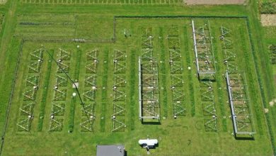 Vista aérea da instalação ClimGrass na Estíria, Áustria, que provoca um temperamento