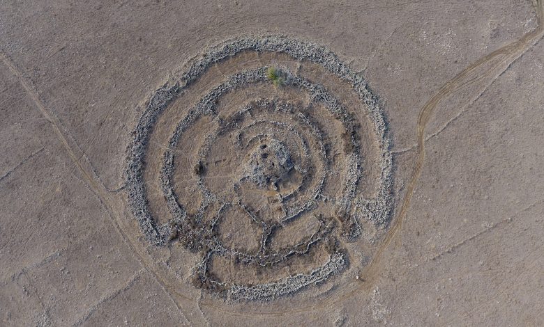 Uma vista aérea de Rujm el-Hiri