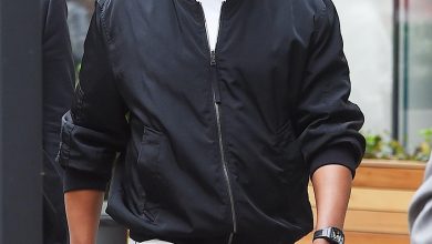 Jay-Z deixando a Securities and Exchange Commission em Lower Manhattan