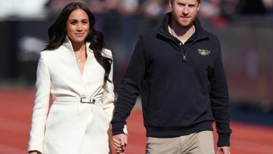 Harry e Meghan assistem ao segundo dia dos Jogos InvictusO Duque e a Duquesa de Sussex assistem ao atletismo no segundo dia dos Jogos Invictus