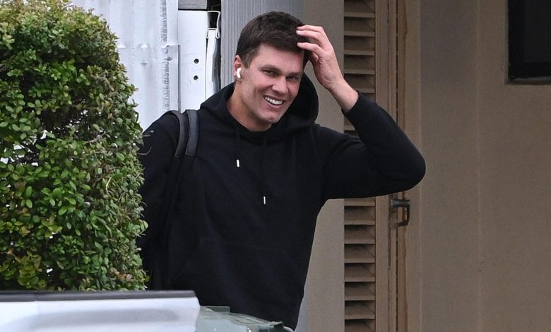 Tom Brady é todo sorrisos