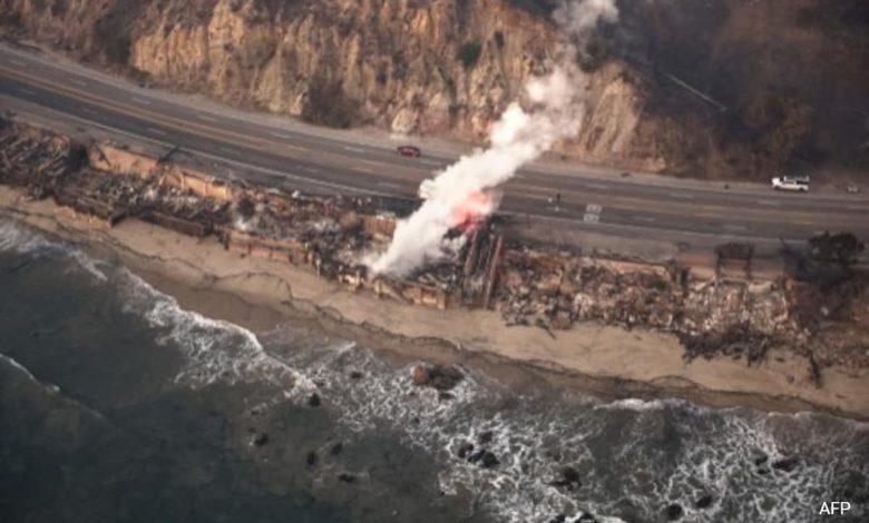 Casas de estrelas de Hollywood à beira-mar em Malibu destruídas em incêndios florestais em Los Angeles