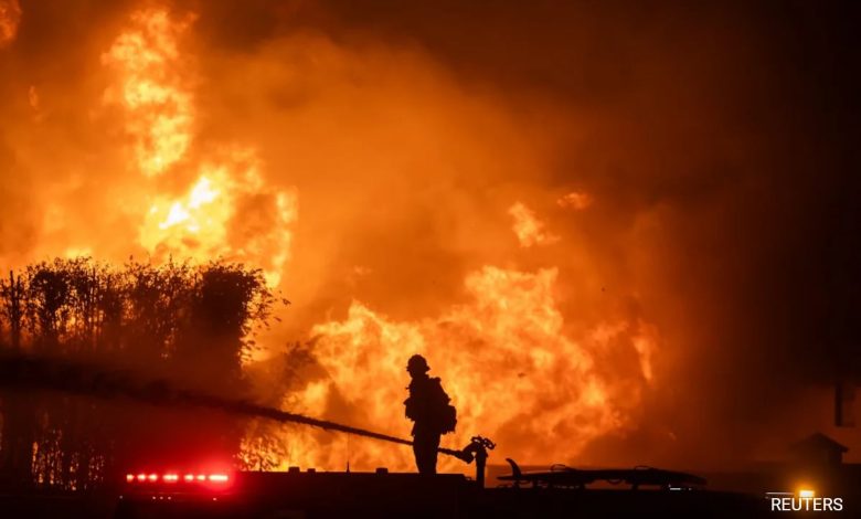 Incêndios florestais em Los Angeles serão o desastre mais caro dos EUA, causando US$ 135 bilhões em perdas