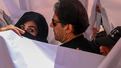 Veredicto no caso Al-Qadir contra Imran Khan e sua esposa adiada pela terceira vez