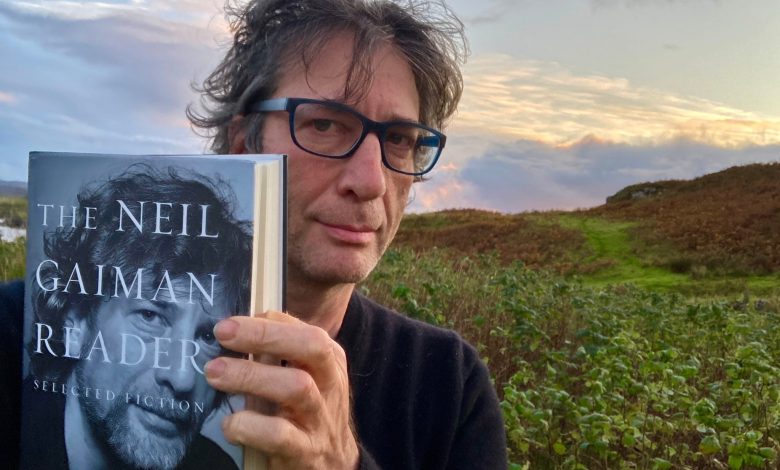 O autor Neil Gaiman estuprou a babá de seu filho na piscina ao ar livre: relatório