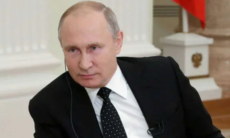 Putin roubou mais de US$ 1 trilhão de seu próprio povo, afirma crítico do Kremlin