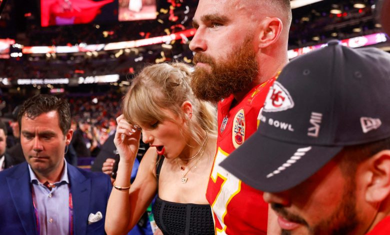 Taylor Swift e Travis Kelce comemoram o Super Bowl dos Chiefs